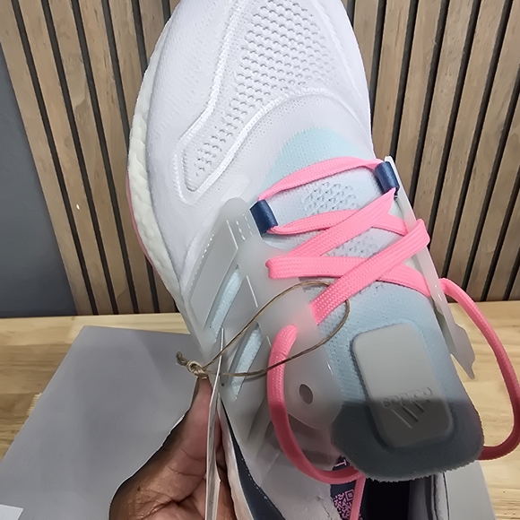 Adidas White and Pink Sneakers - Picture 12 of 12